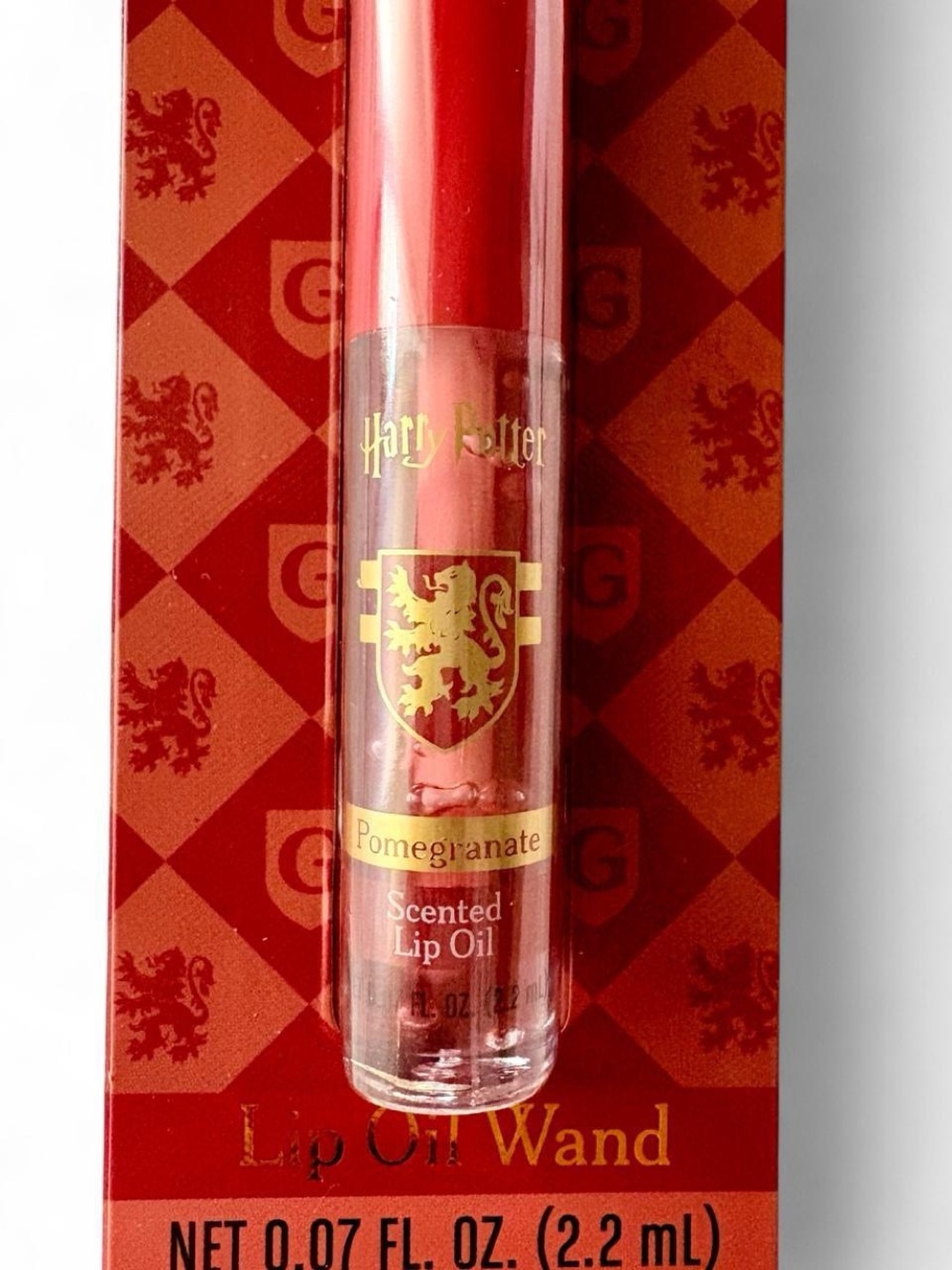 ✨ BRAND NEW Harry Potter Gryffindor Lip Oil Wand - Pomegranate Scented - Picture 5 of 5